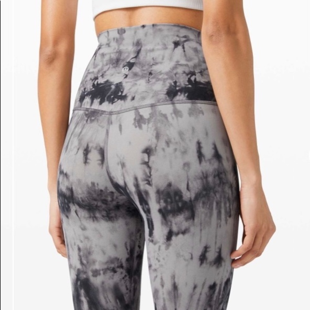 Lululemon Align Super High Rise Short 10” Game Day